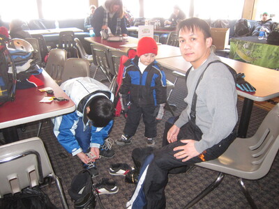 Family > 2011 > 20110131 WinterSkis > 215 0219